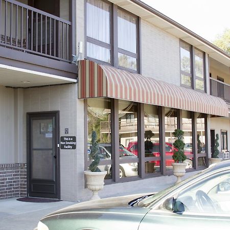 Cottonwood Inn&Suites Phillipsburg Buitenkant foto